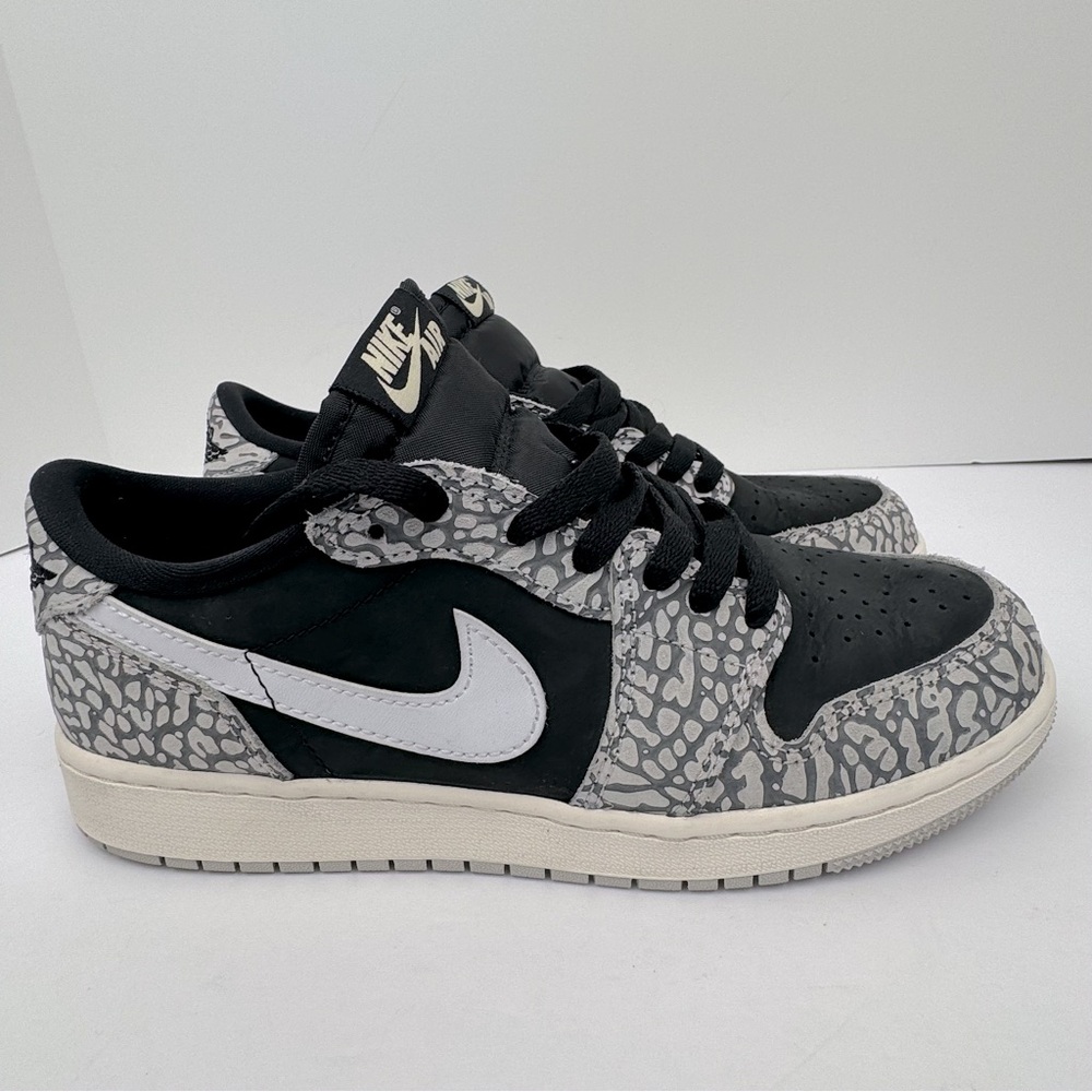 Nike Air Jordan 1 Retro Low OG Black Cement Kids GS Size 6.5Y. CZ0858-001.